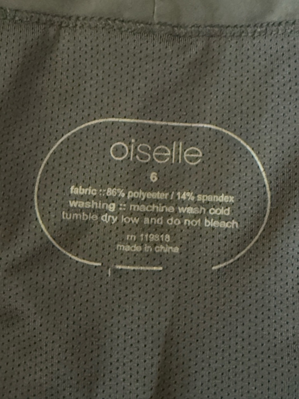 Oiselle Roga Shorts in grey, sz 6 - Picture 4 of 5